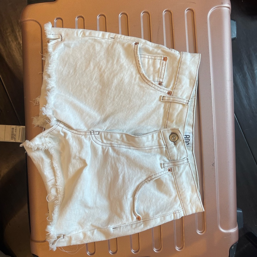 BDG cream shorts